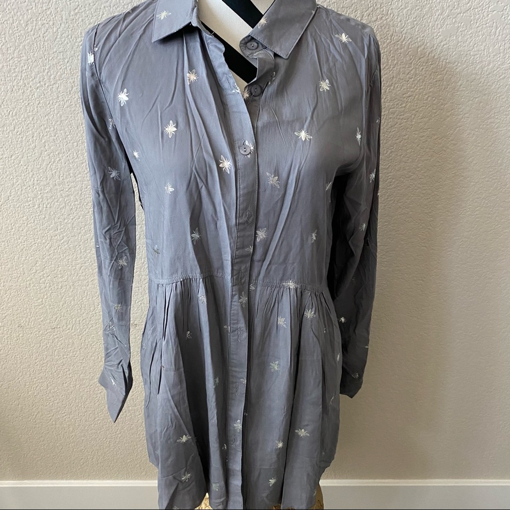 Solitaire || gray tunic blouse w/ buttons